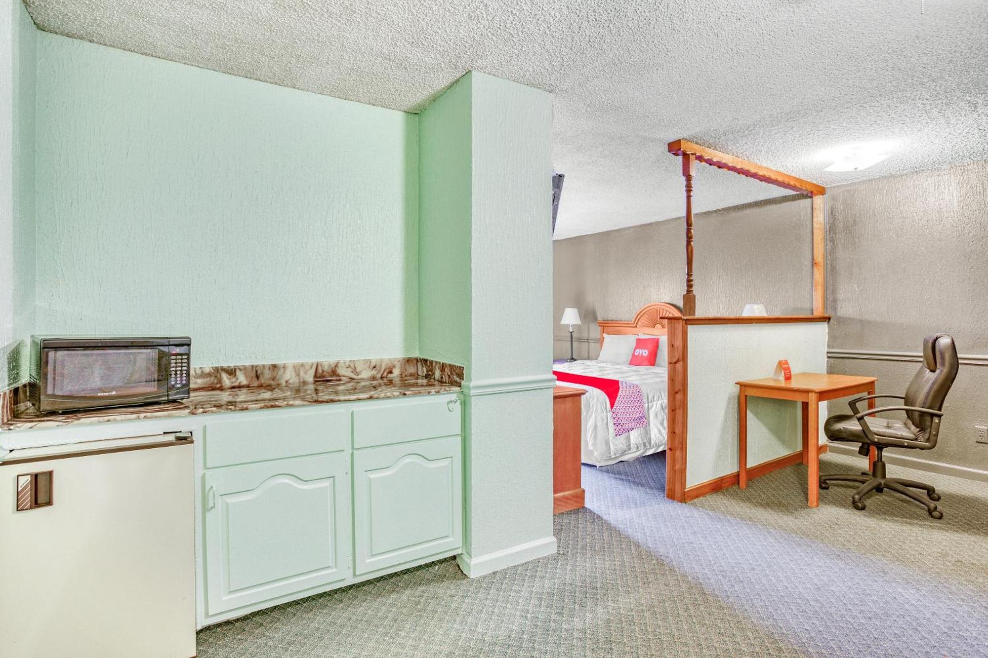 فندق Oyo Townhouse Tulsa Woodland Hills المظهر الخارجي الصورة